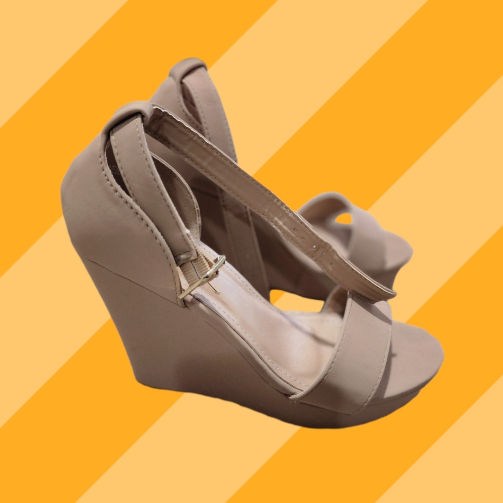 Women ankle strap fashion wedge size 6